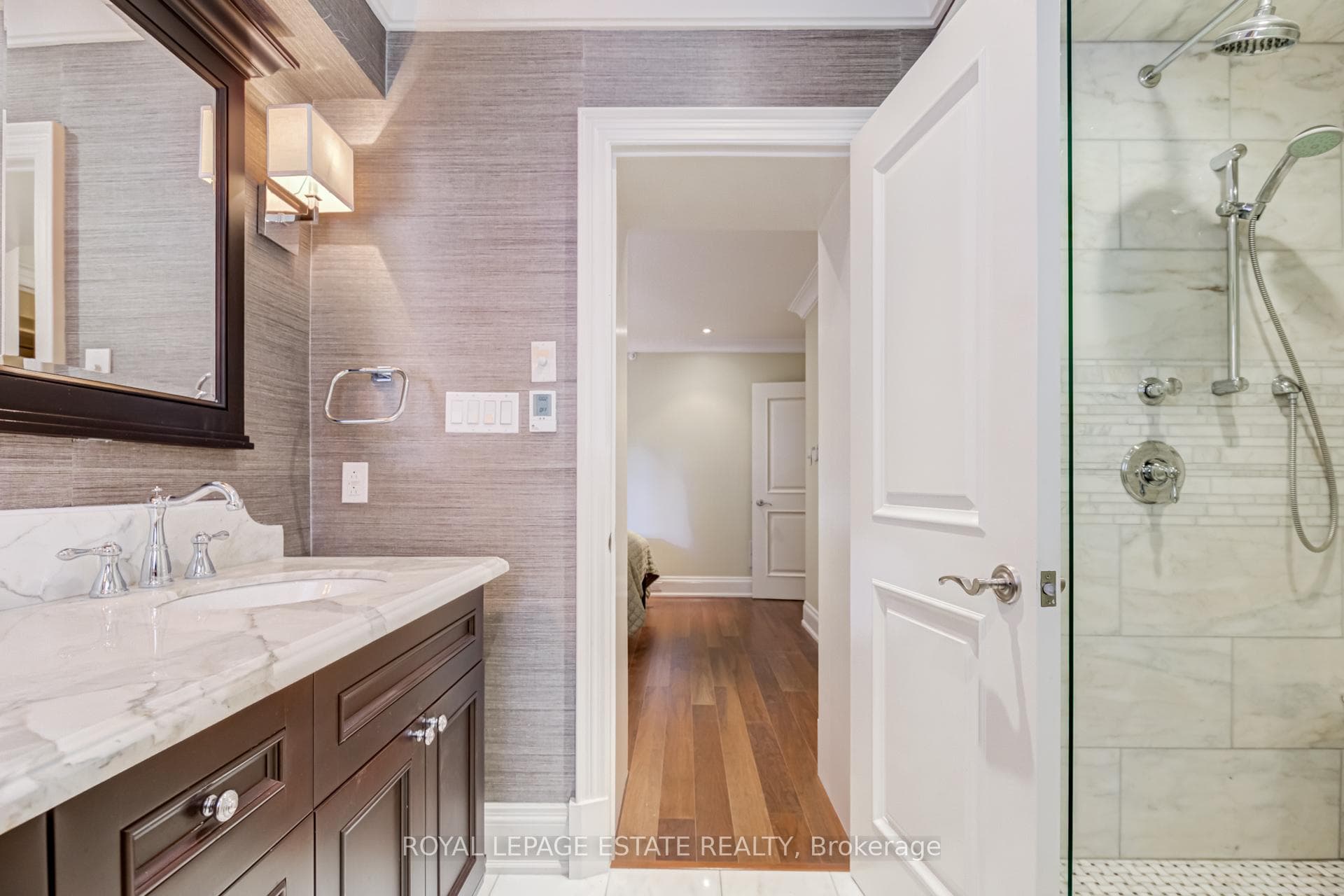 319 Lonsdale Road Unit 1D photo 33