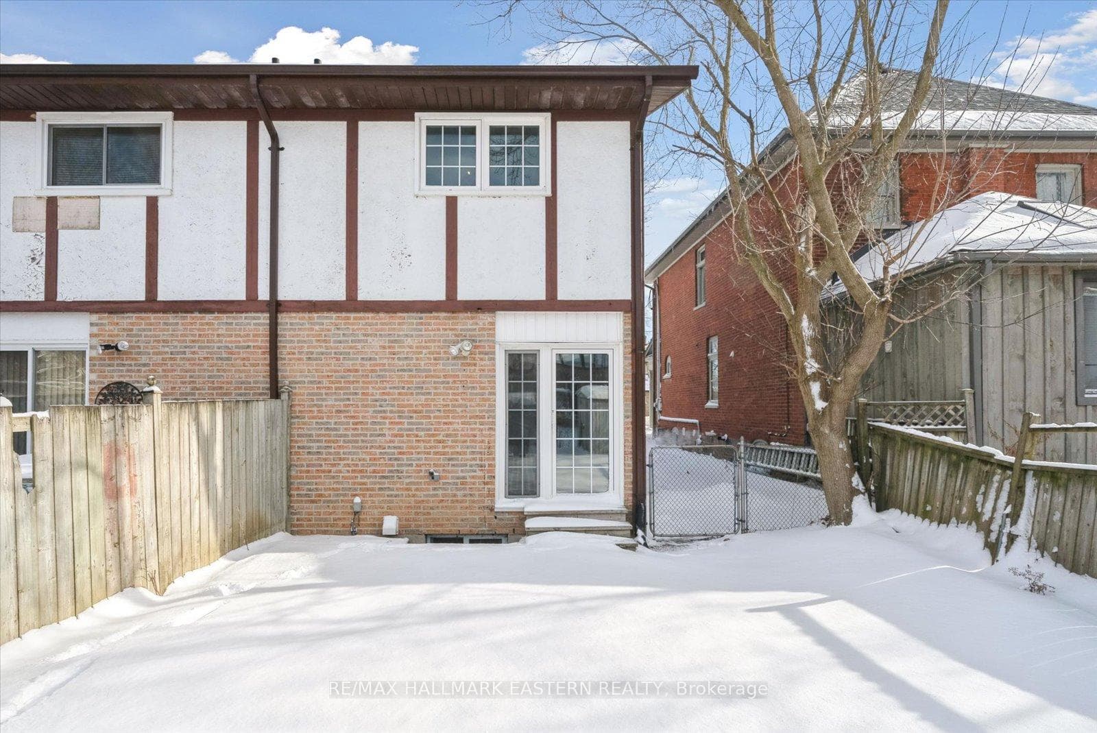 609 Water Street photo 28