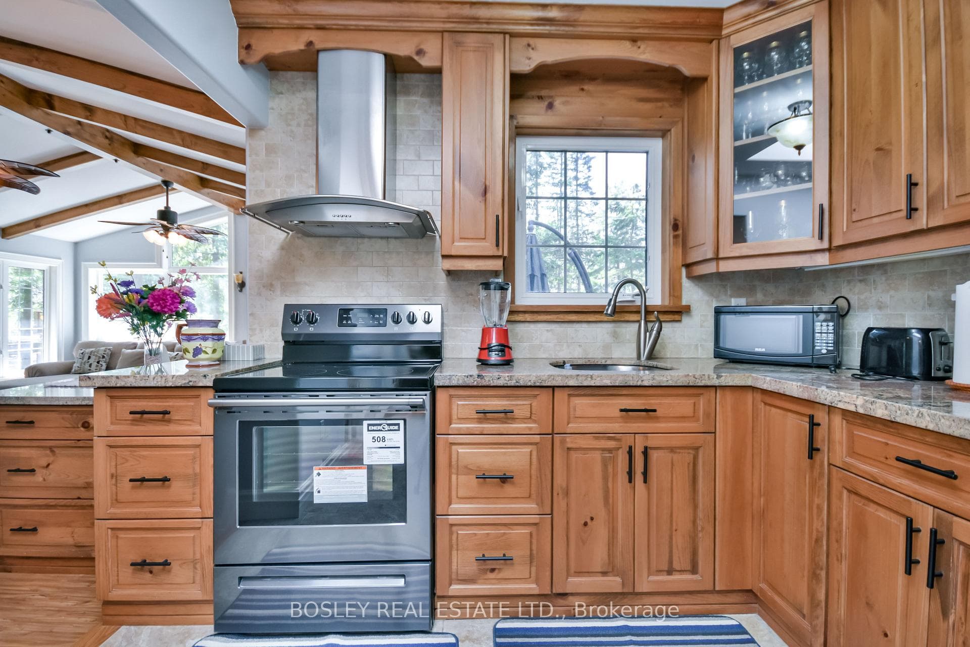 12 Harras Avenue photo 4