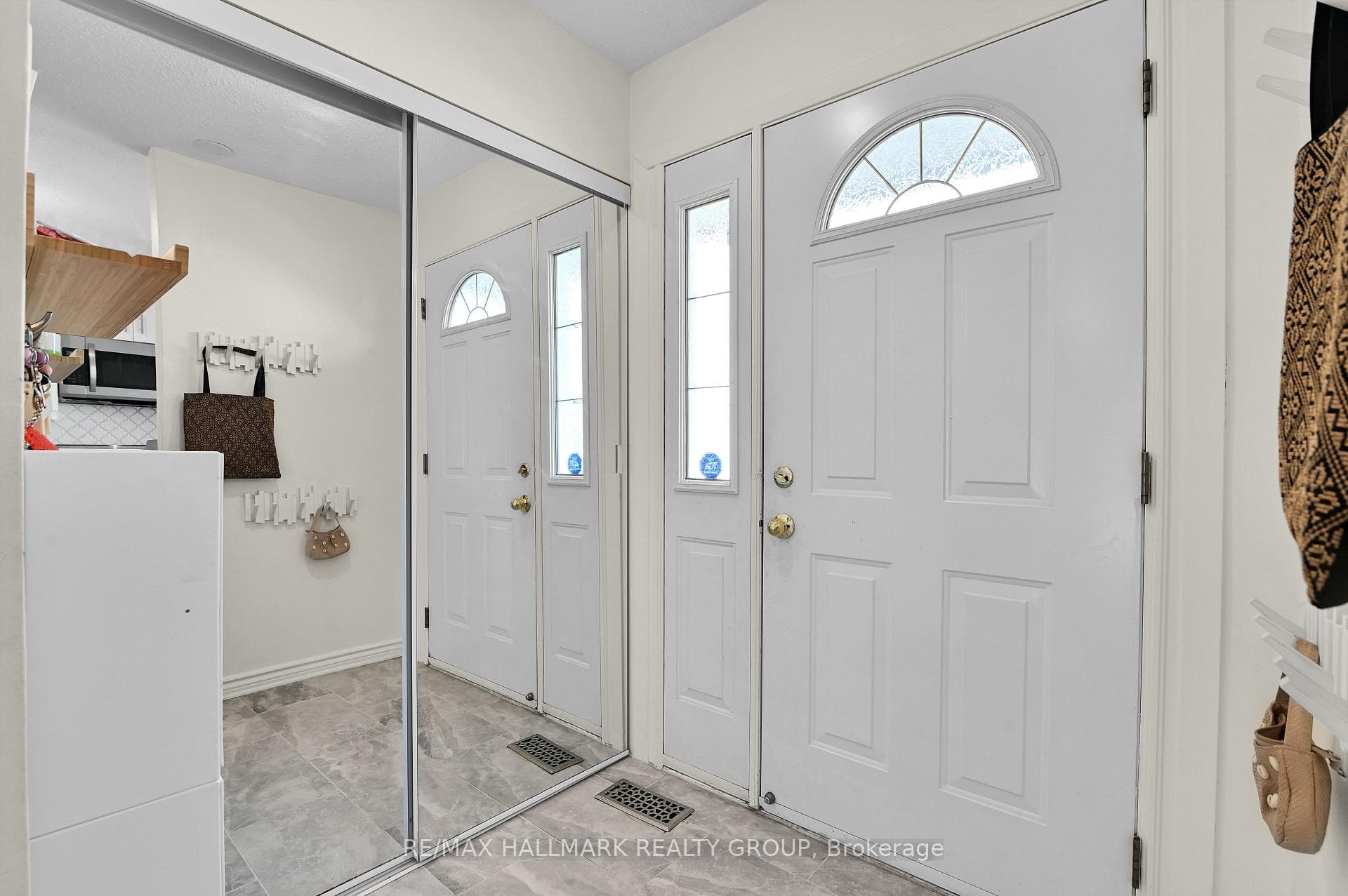 1505 Ballard Court Unit 3 photo 2