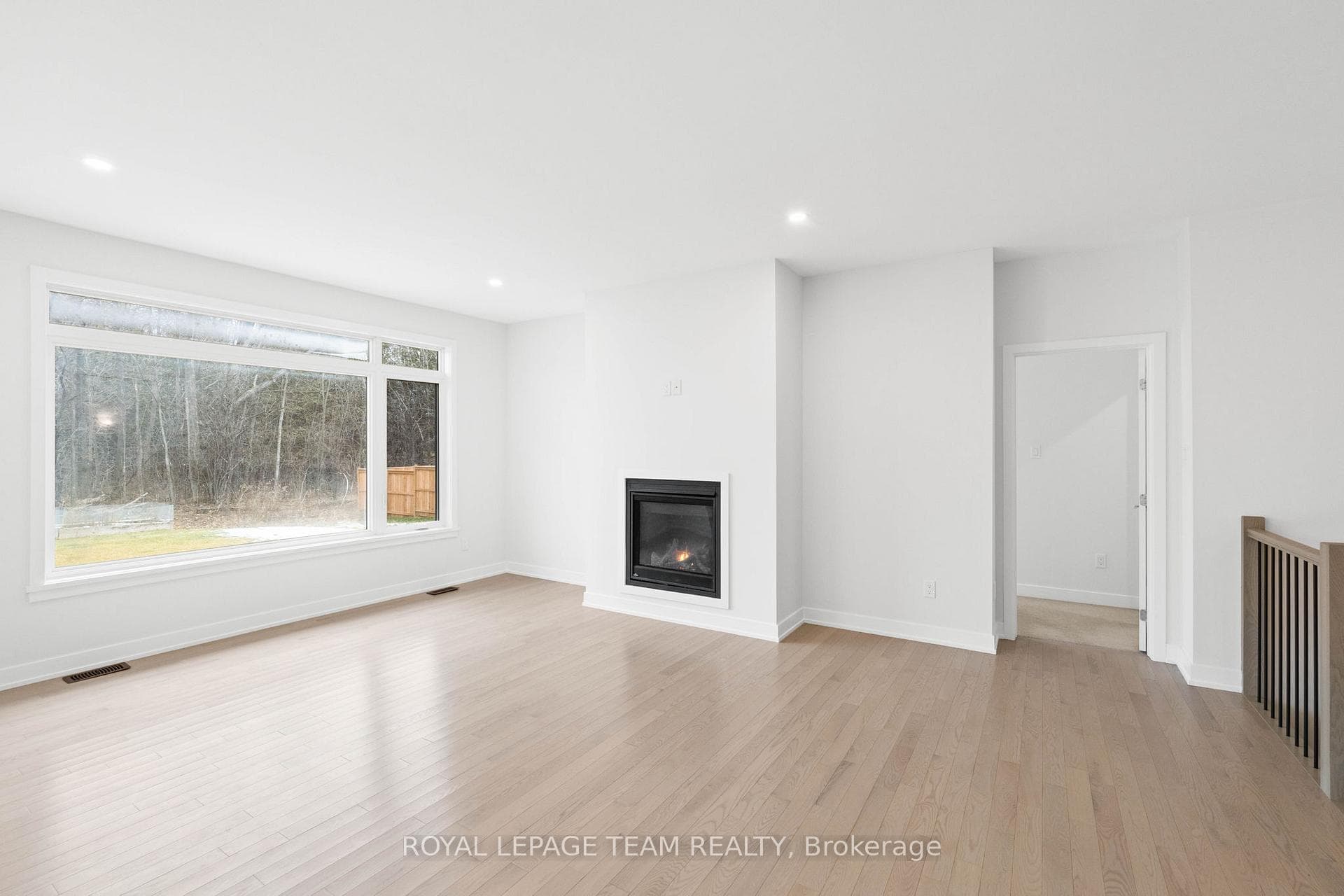 295 WOOD Avenue photo 21