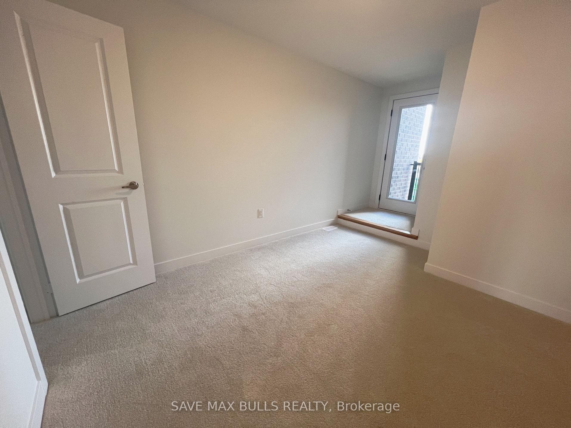 1537 MIDLAND Avenue photo 15