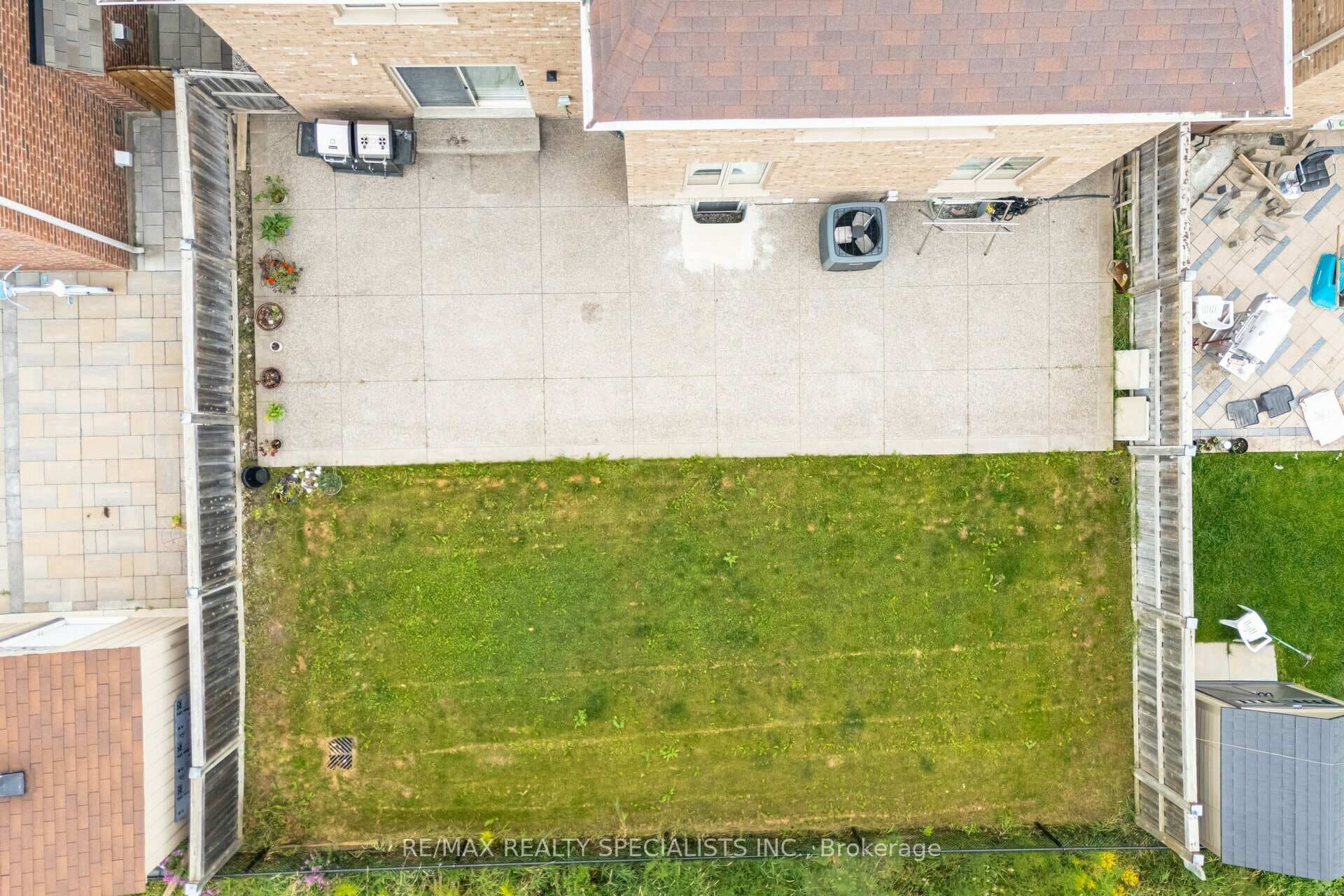 70 Leparc Road photo 39