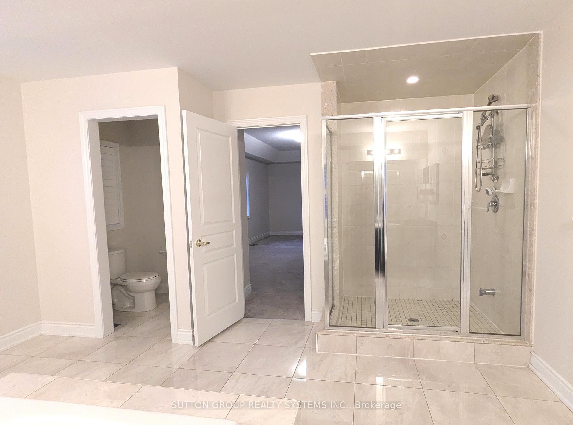PR Ensuite 2
