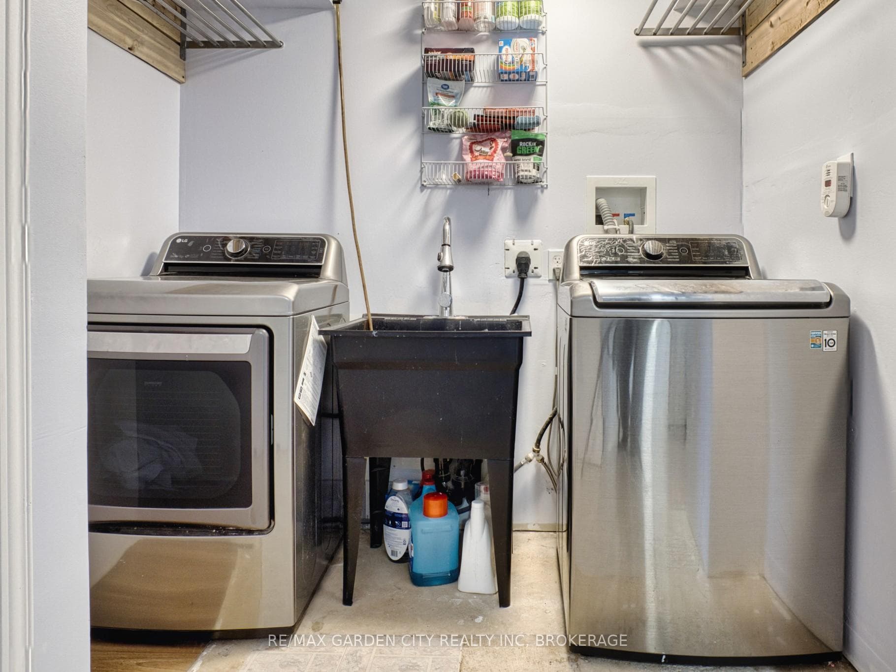 BASEMENT LAUNDRY