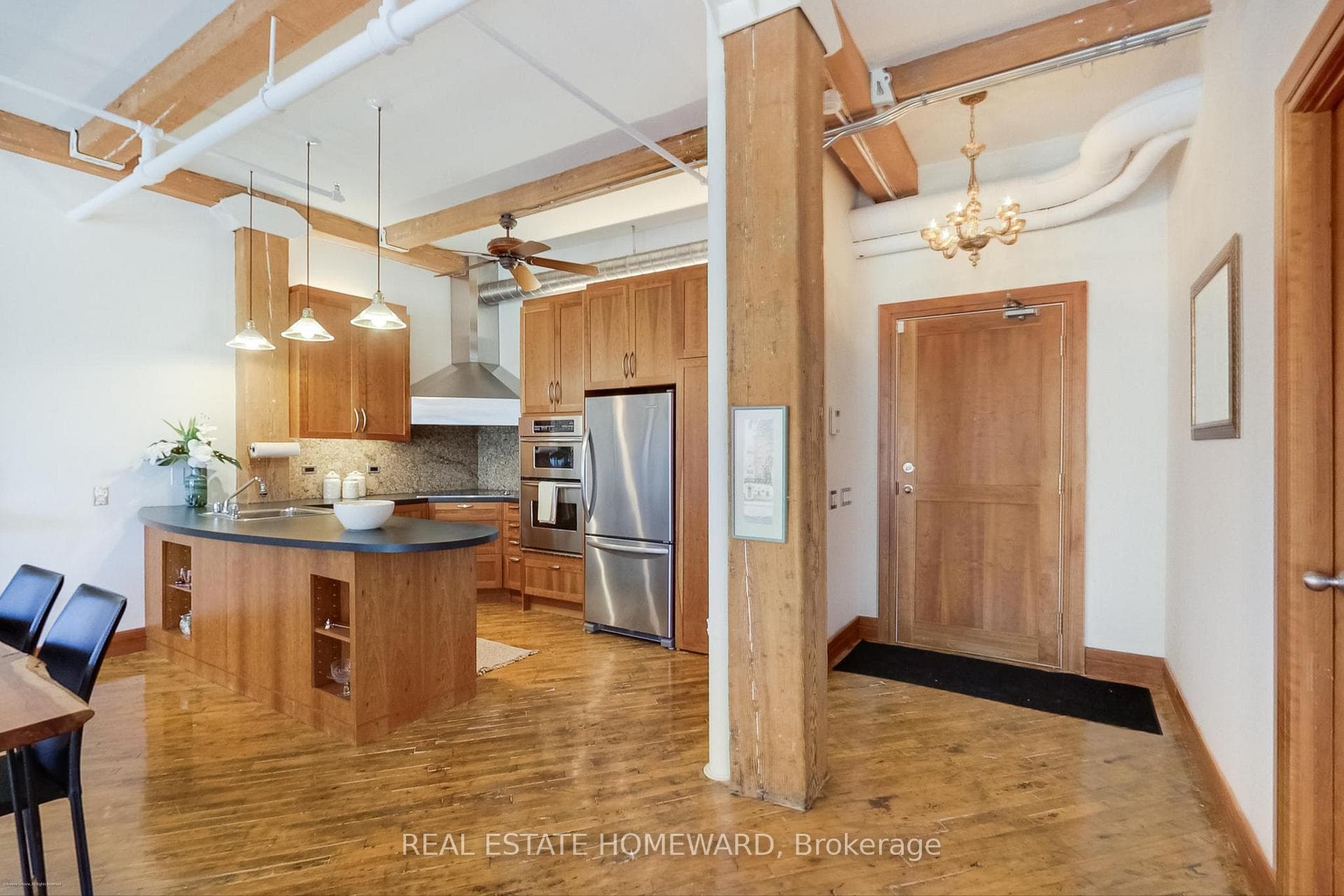 90 Sherbourne Street Unit 405 photo 7