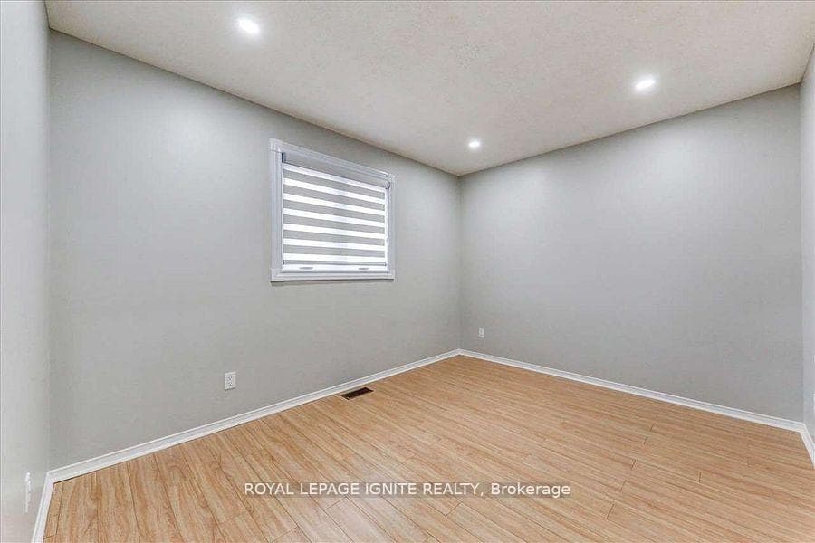 160 Twyn Rivers Drive photo 15