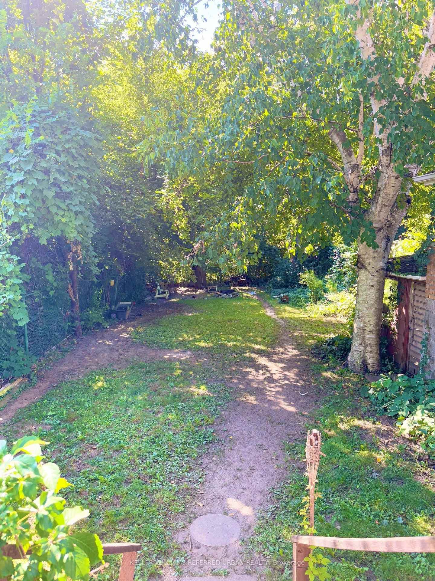 9 Delroy Drive photo 29