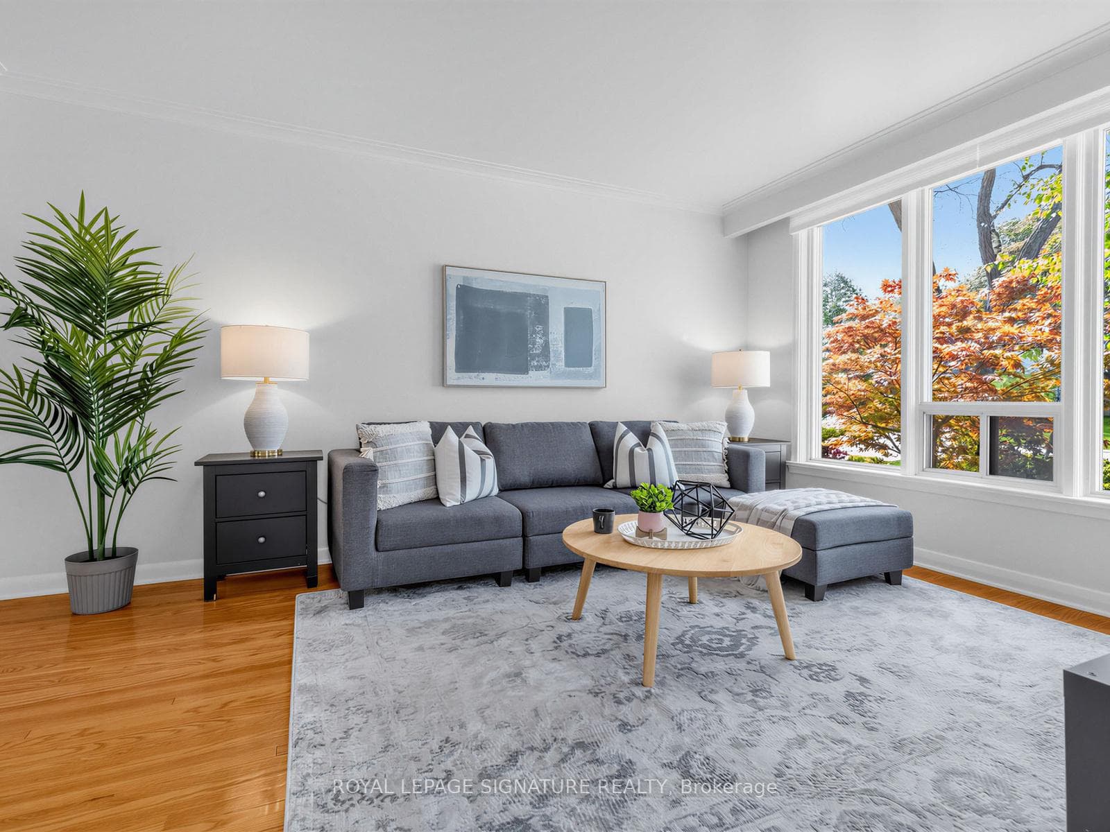 46 Plateau Crescent photo 5