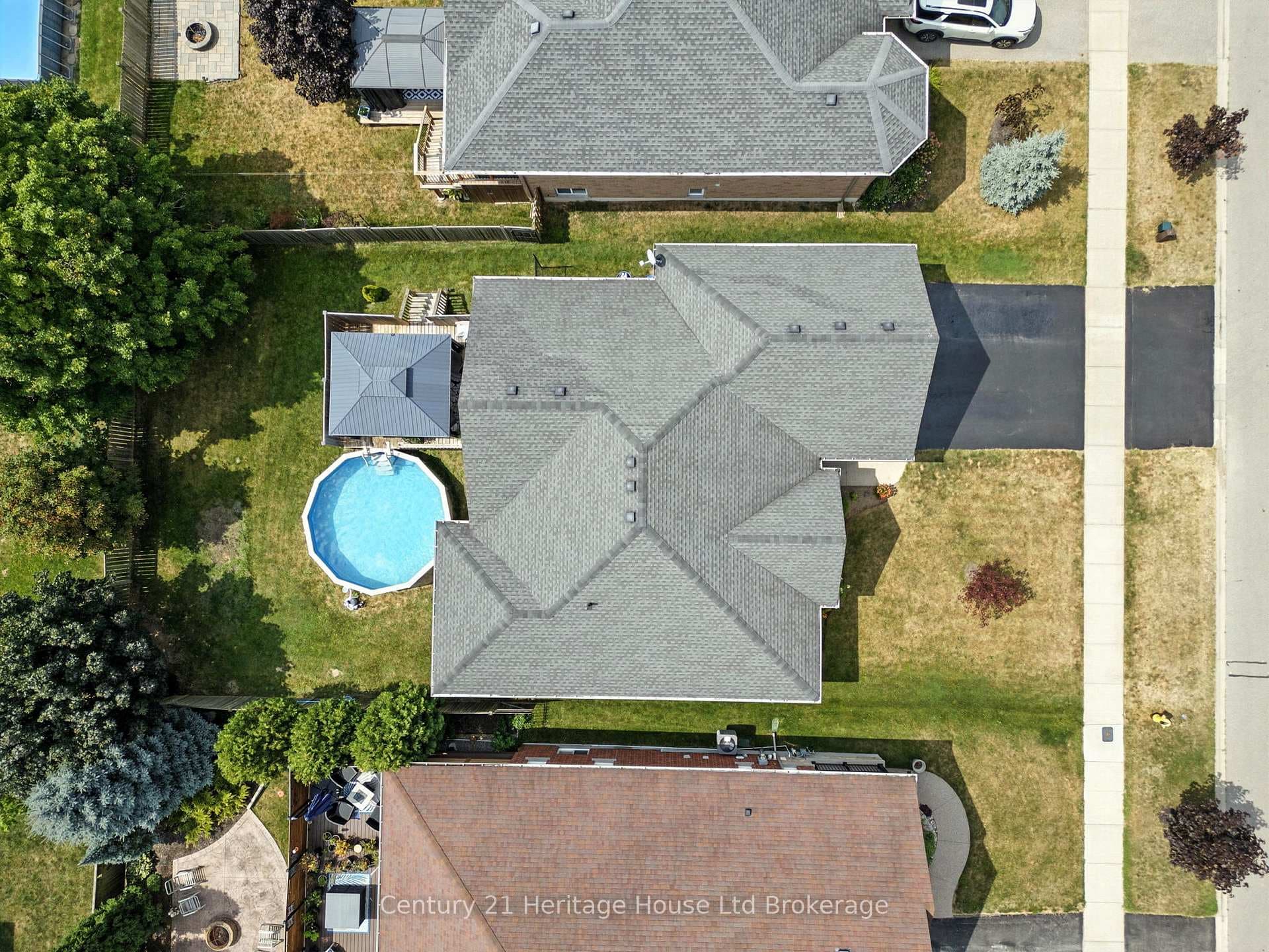 107 Applewood Street photo 47