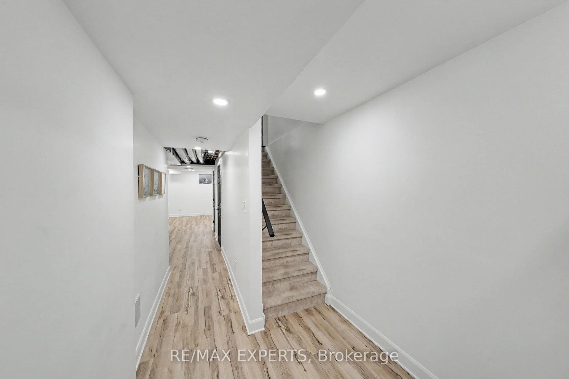 8 Morra Avenue photo 36