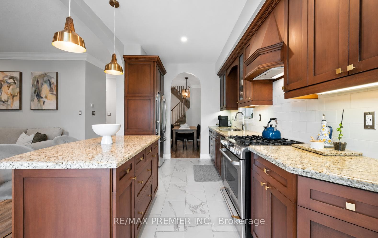 283 Kirkvalley Crescent photo 10