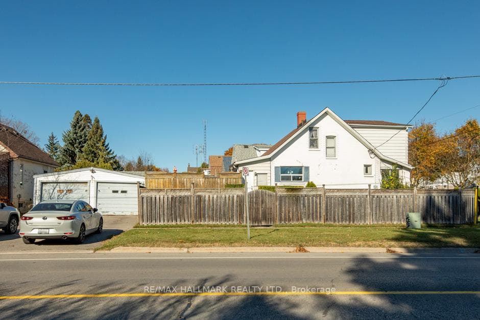 126 Burk Street photo 24