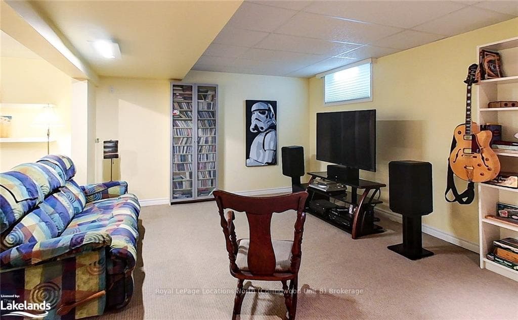 13 COUNTRY Crescent photo 36