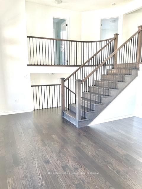 1421 Mockingbird Square photo 10