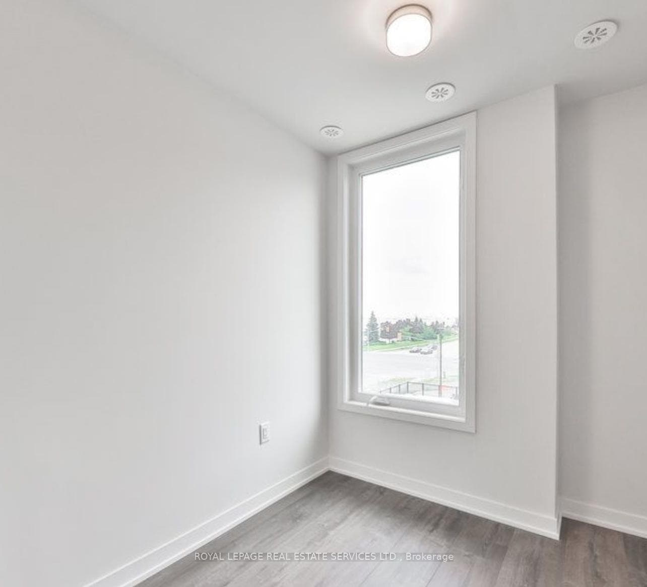 3405 Ridgeway Drive Unit 32 photo 6