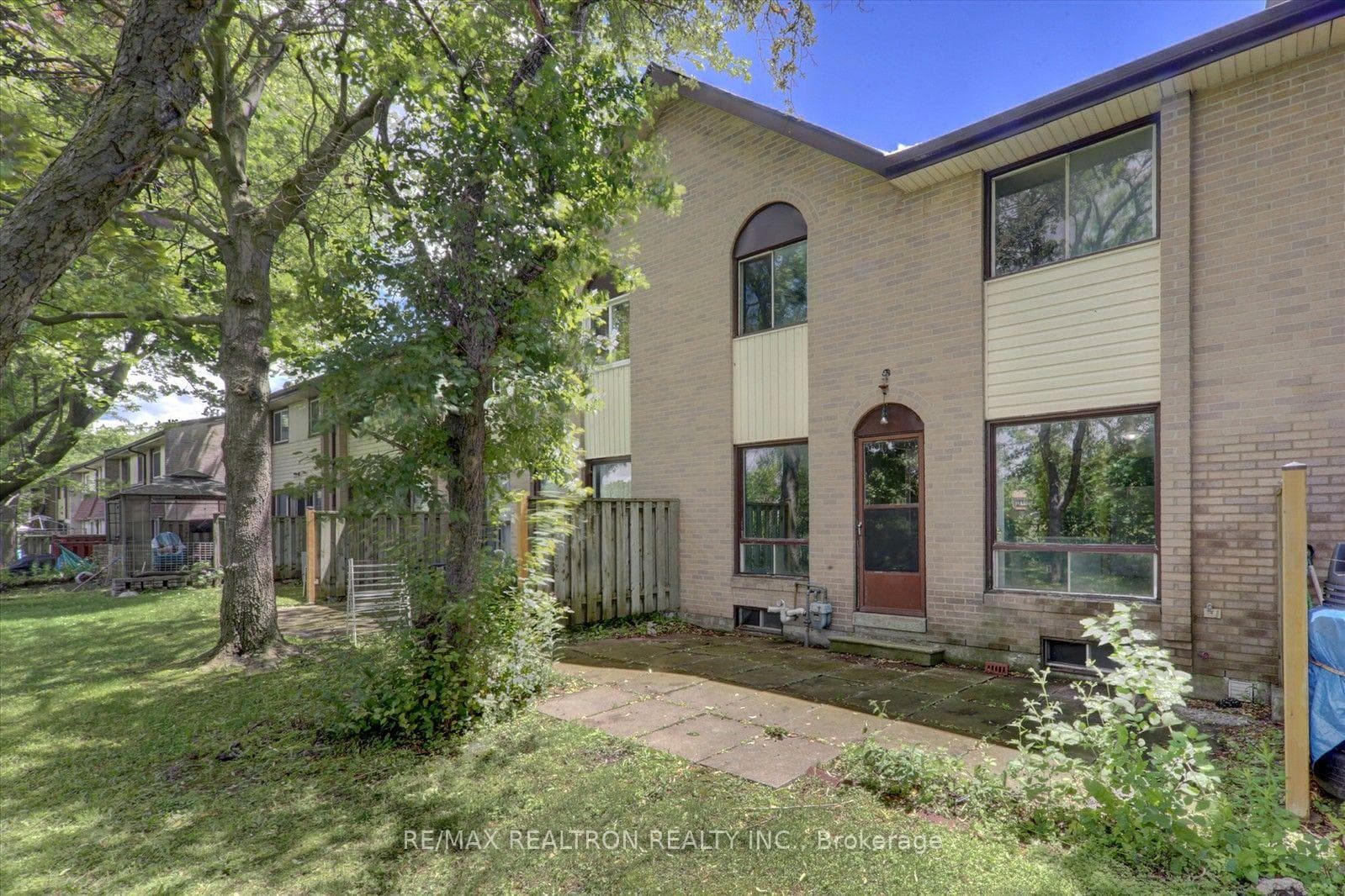 10 Livonia Place Unit 105 photo 33
