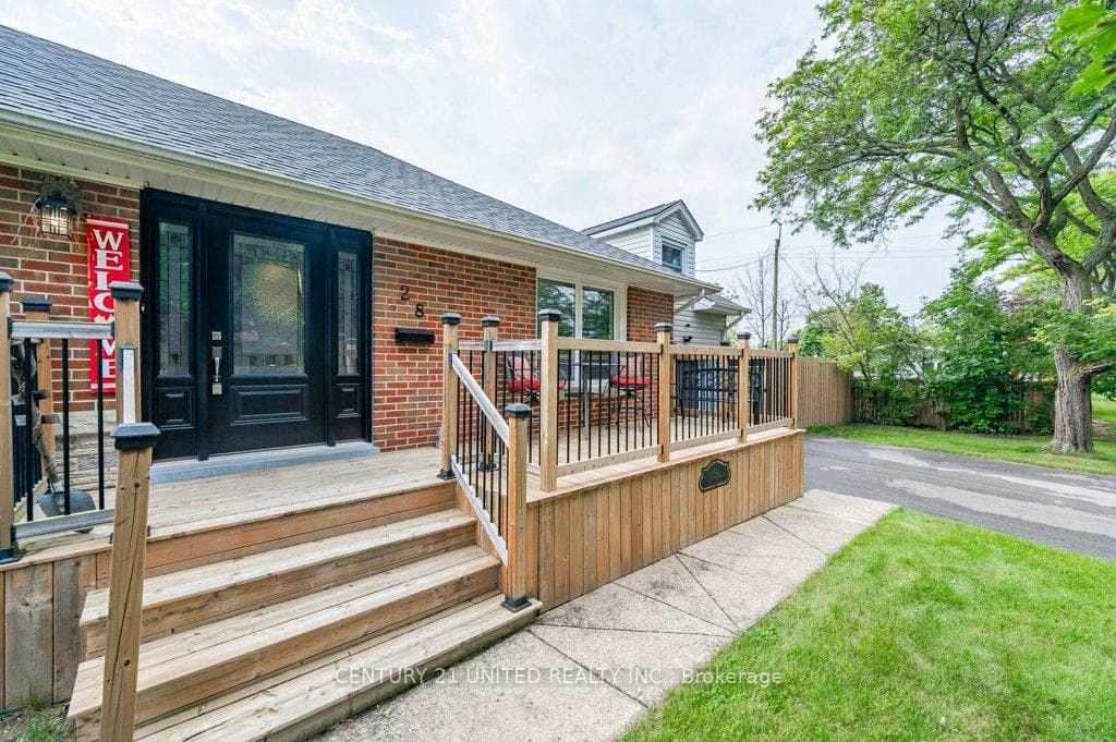 28 Masterson Drive photo 4