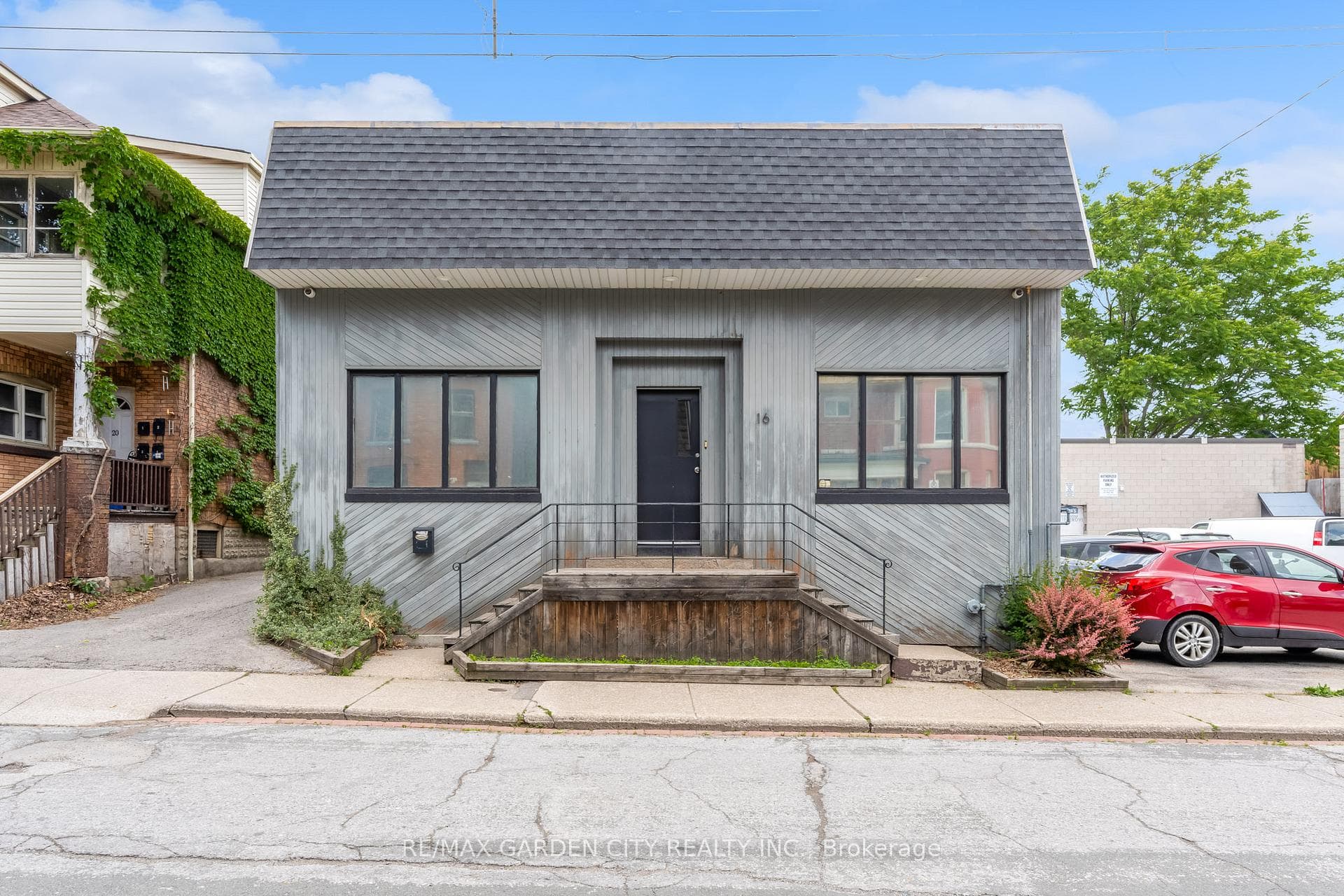 16 Myrtle Avenue Unit 7 photo 3