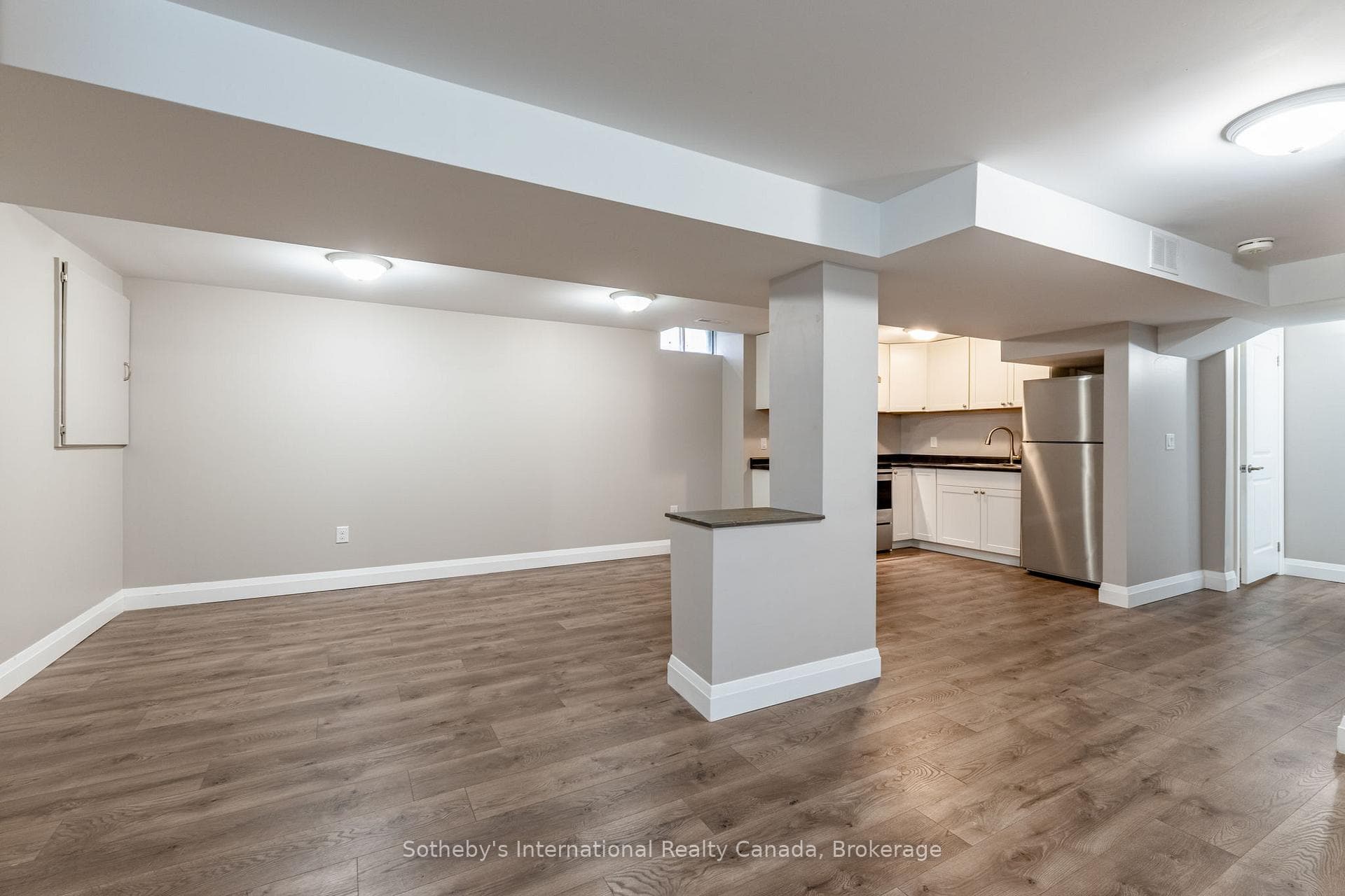 23 Carr Drive photo 42