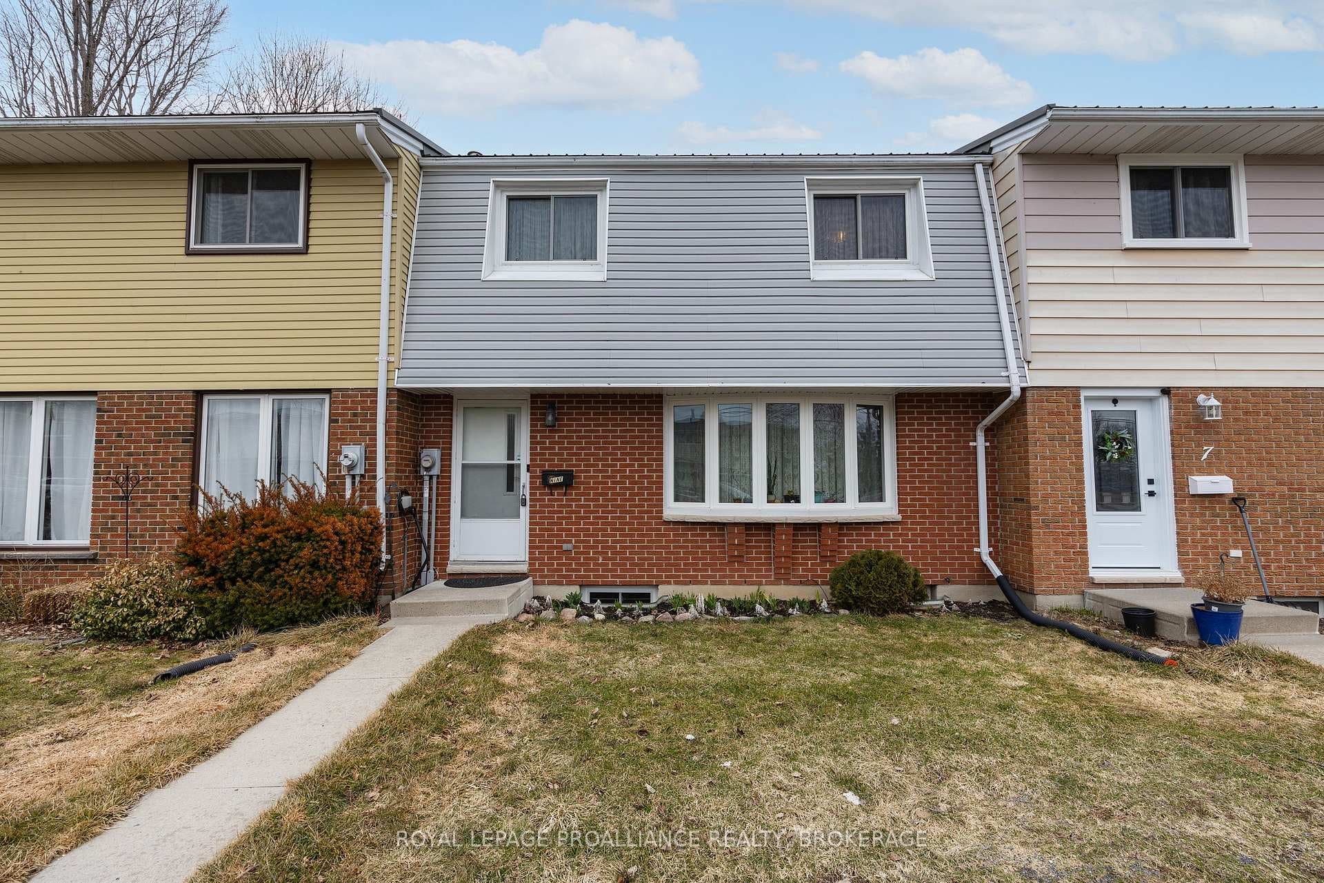 5 Winchester Drive Unit 9 photo 2