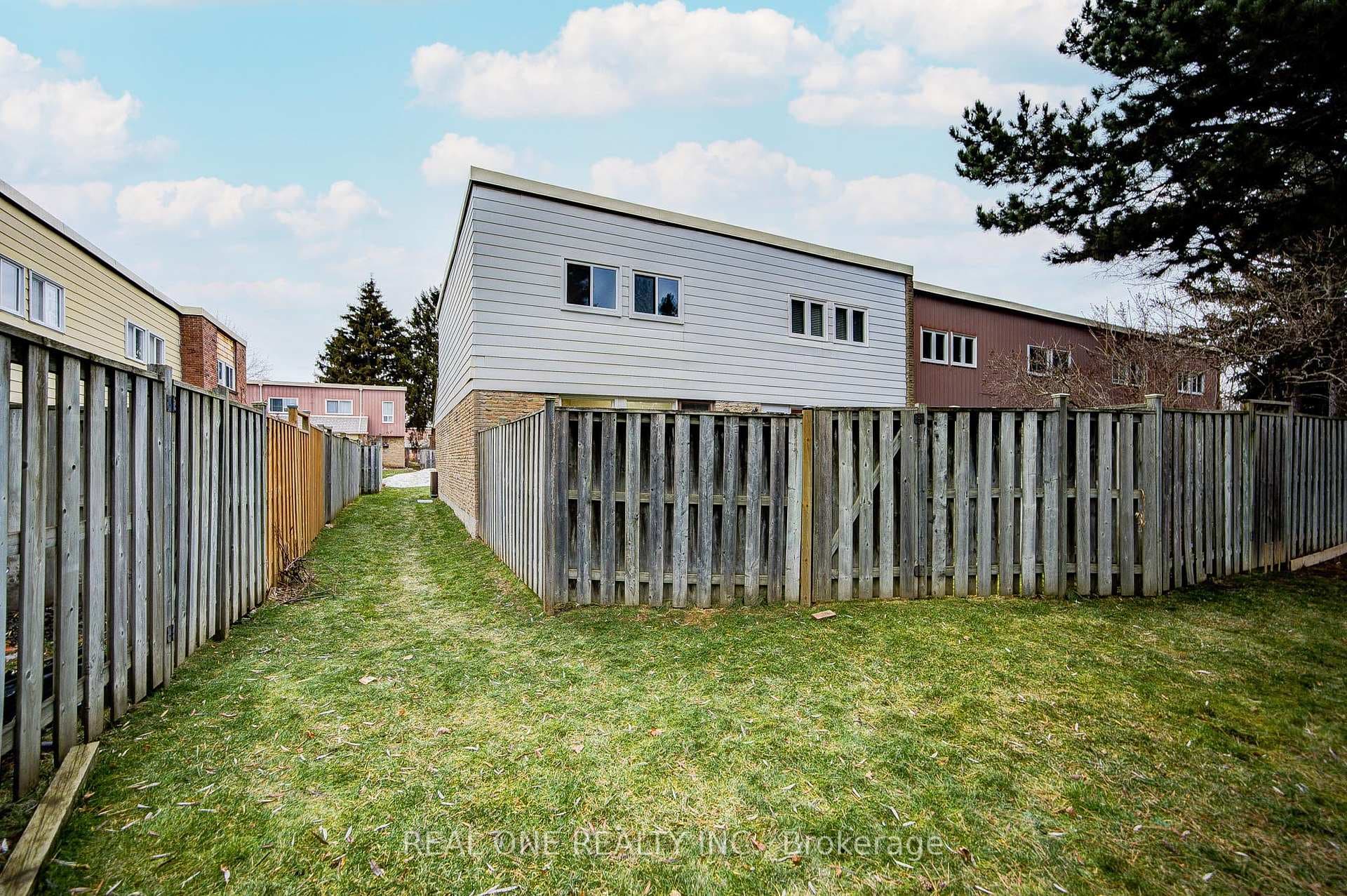 81 Elsa Vine Way photo 41