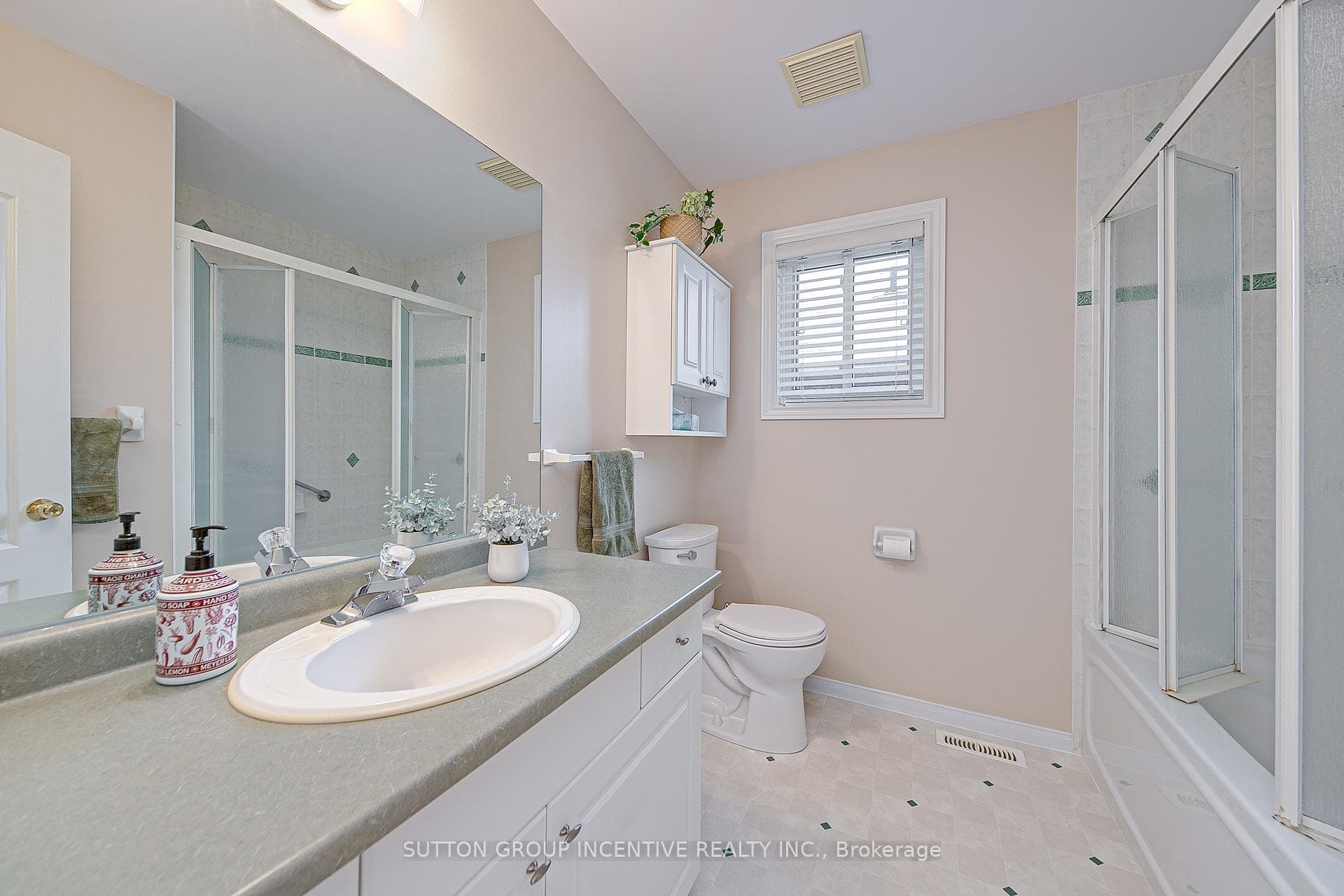 169 Hanmer Street photo 16