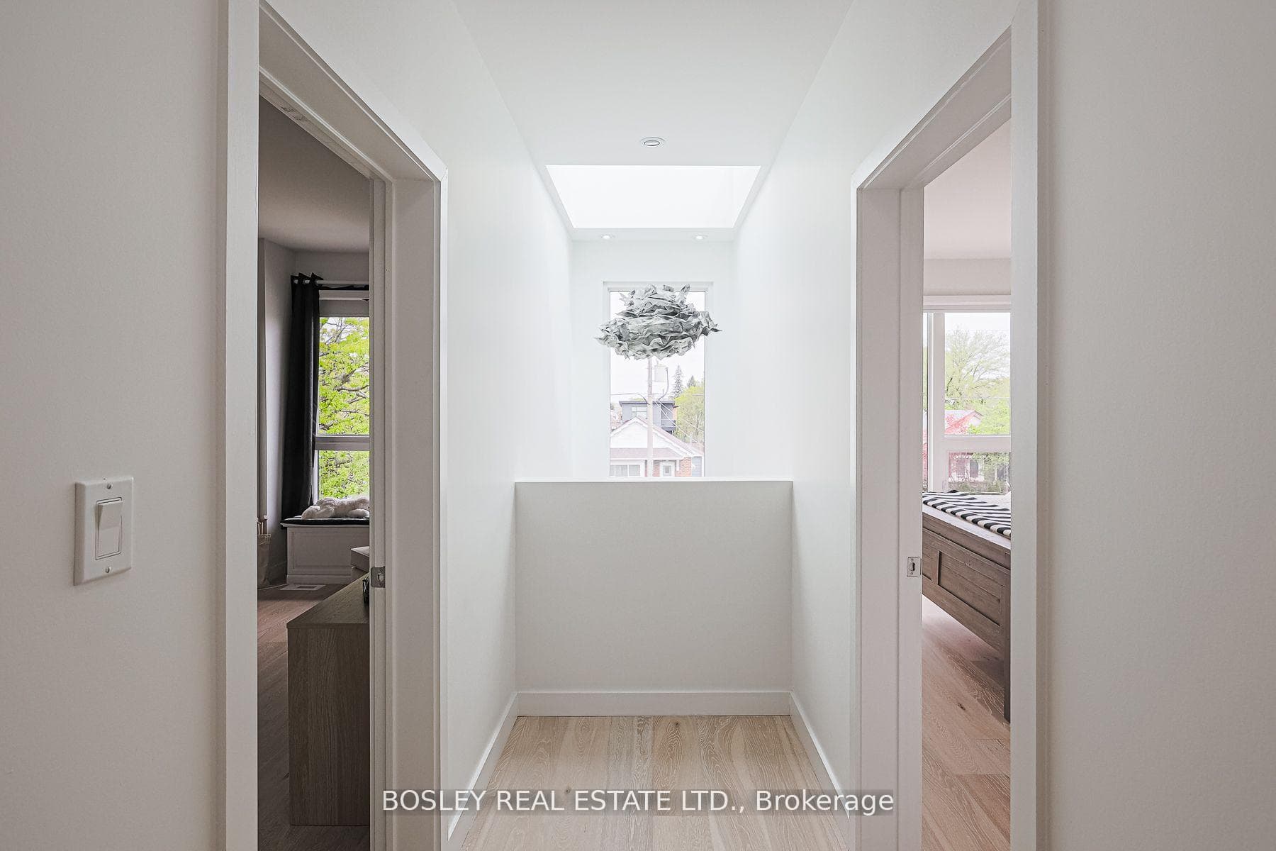 38 Roblin Avenue photo 27