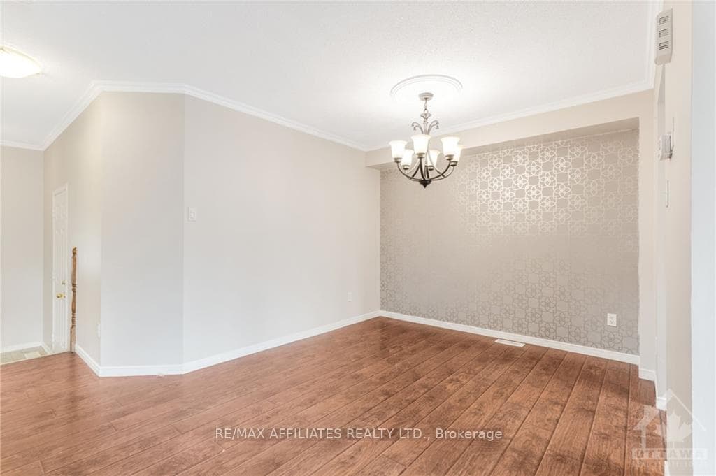 144 LUDLOWE Street photo 10