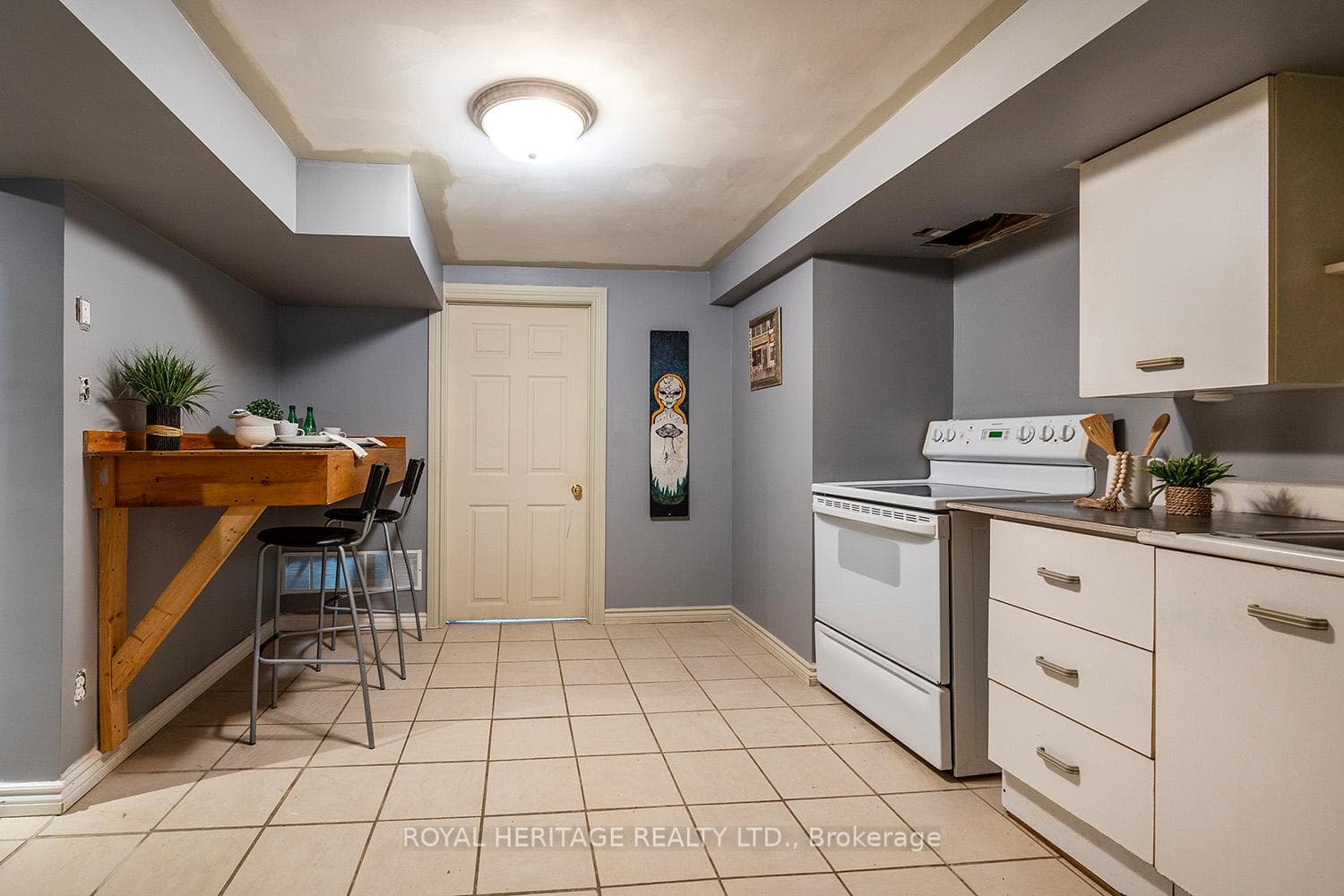351 Baldwin Street photo 14