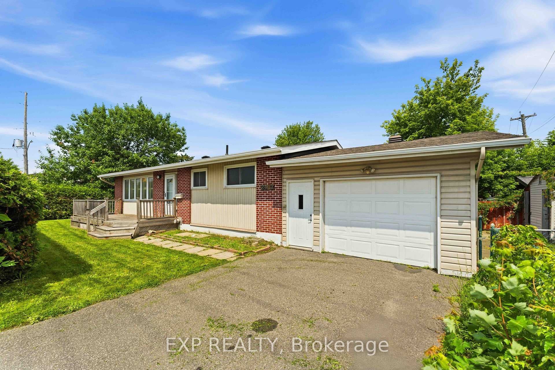 2473 Walkley Road photo 2