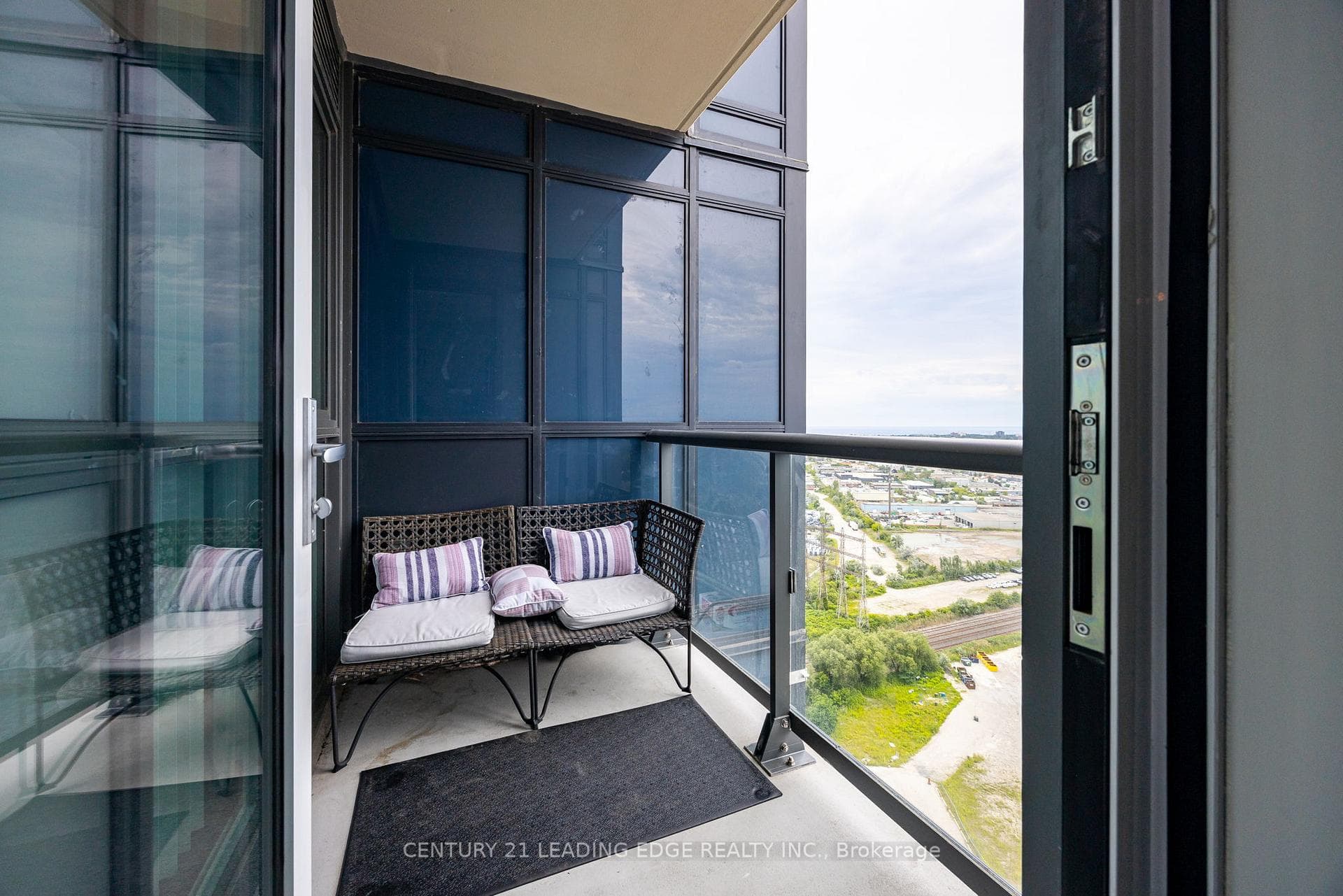 50 THOMAS RILEY Road Unit 2106 photo 17