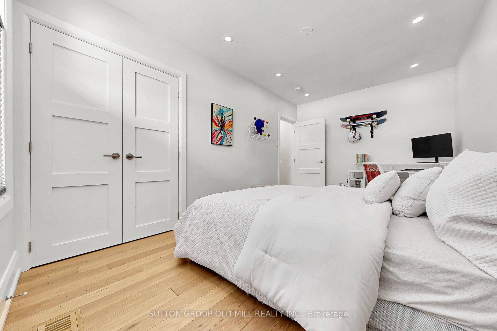 1 Farningham Crescent photo 33