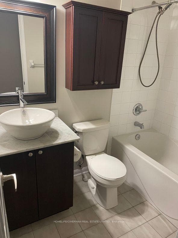 14 Foundry Avenue Unit 220 photo 5