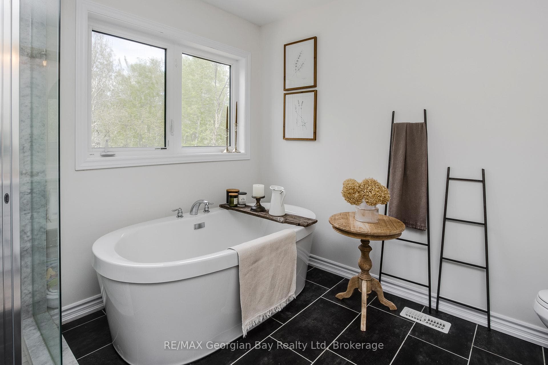 215 Roy Drive photo 26