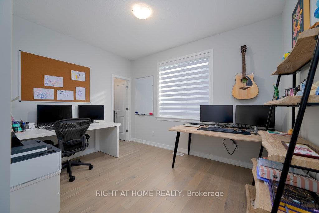 159 Boulonnais Grove photo 29