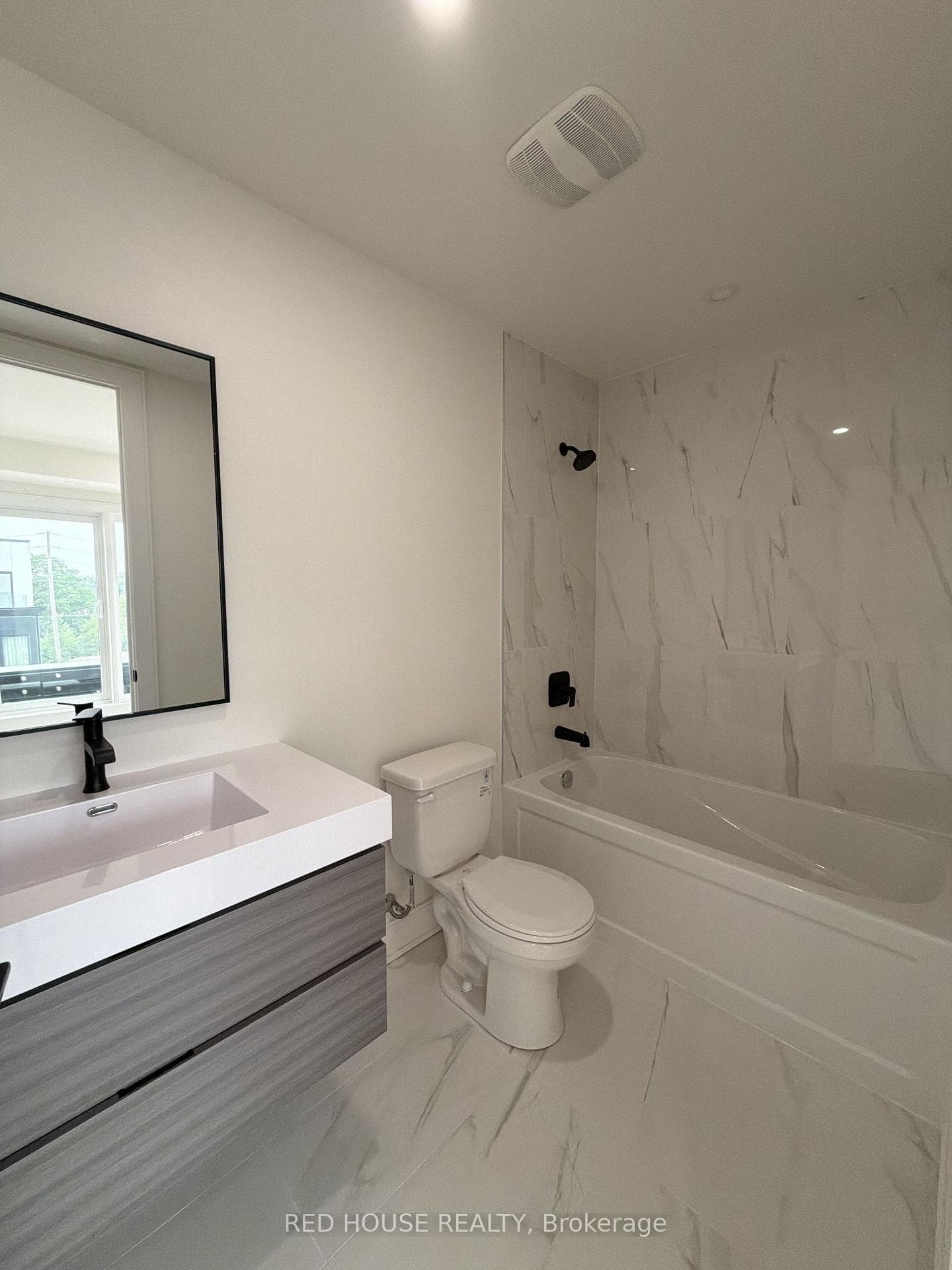 177 Everett Common photo 30