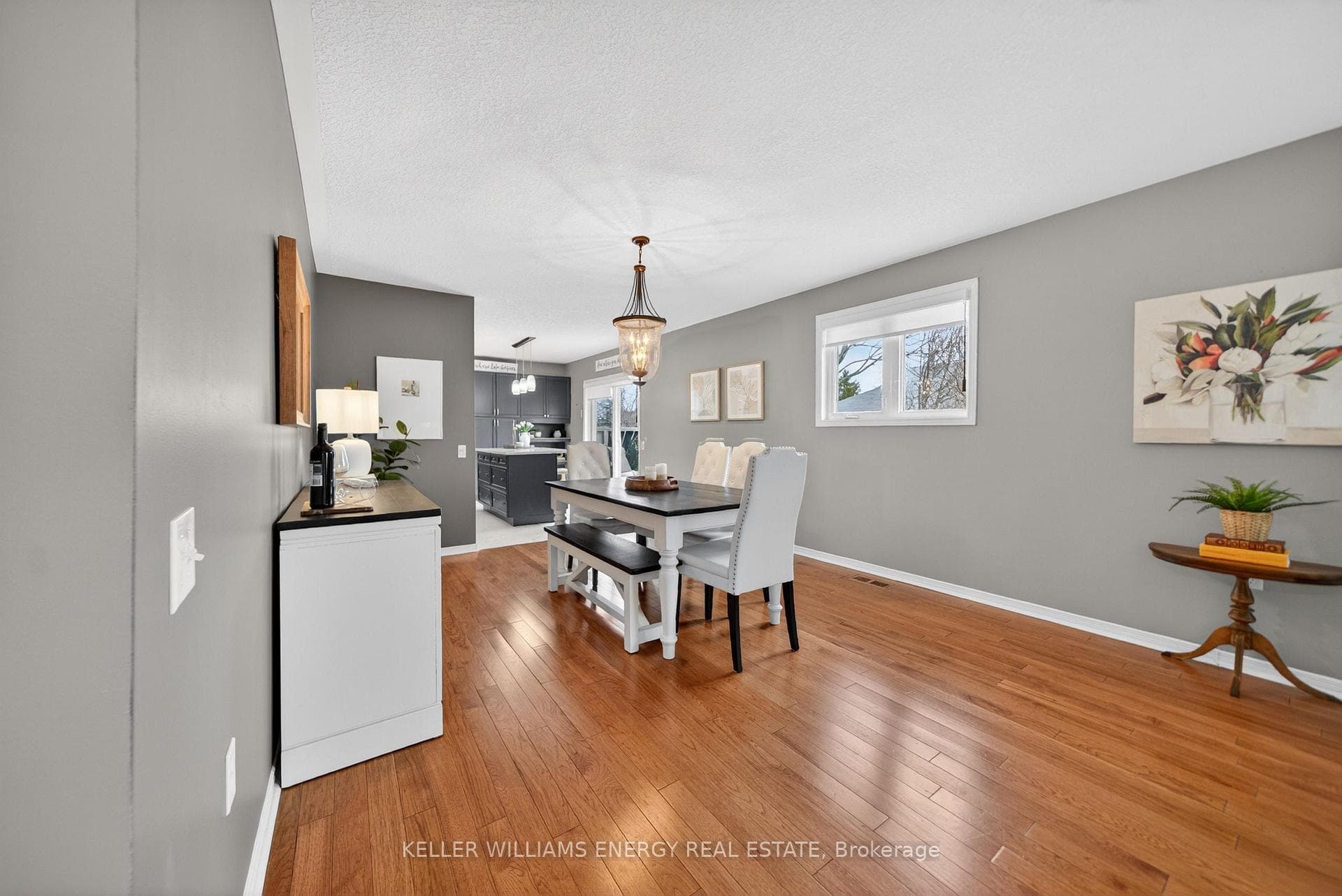35 CRETNEY Drive photo 16