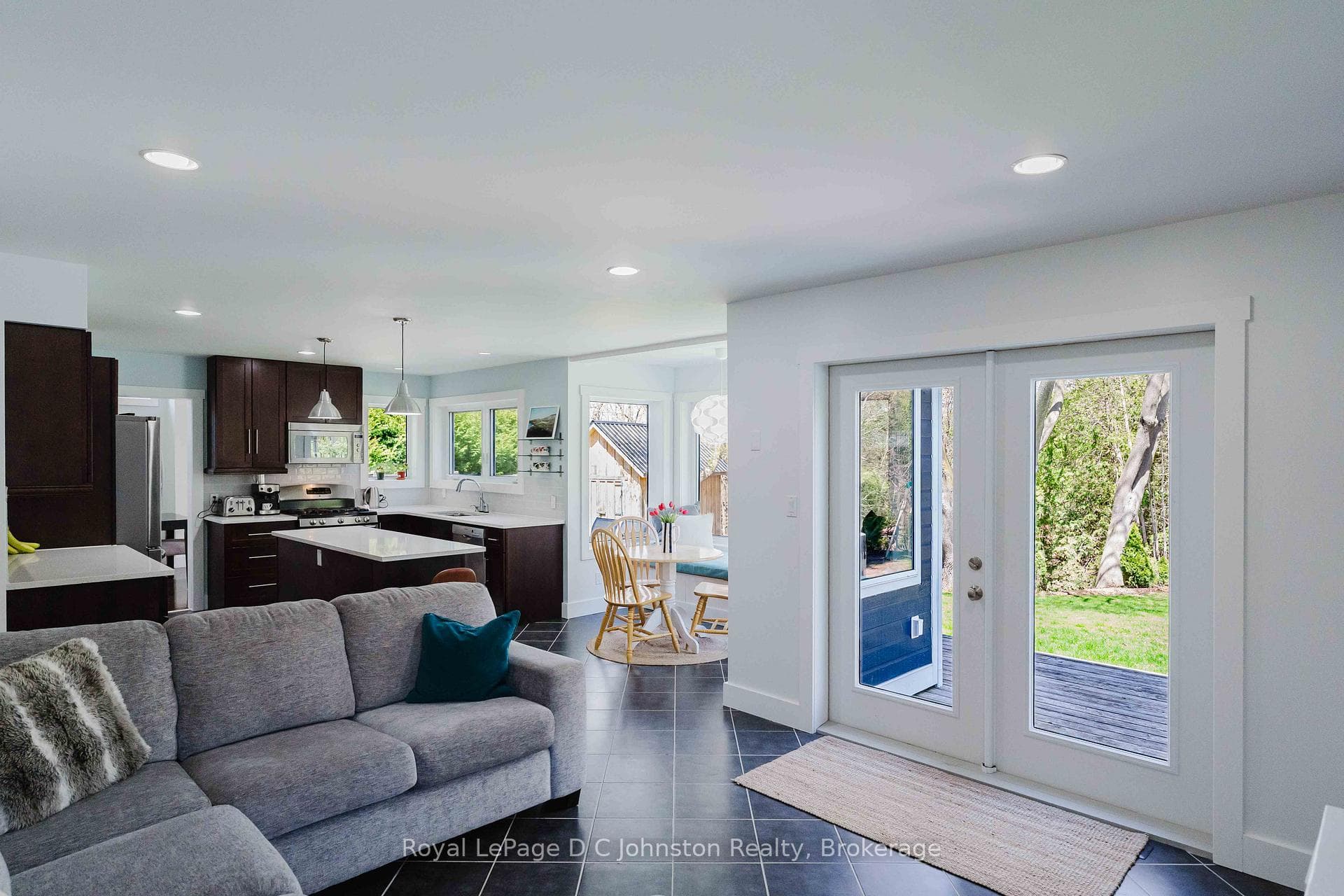 516 Meadow Lane photo 15