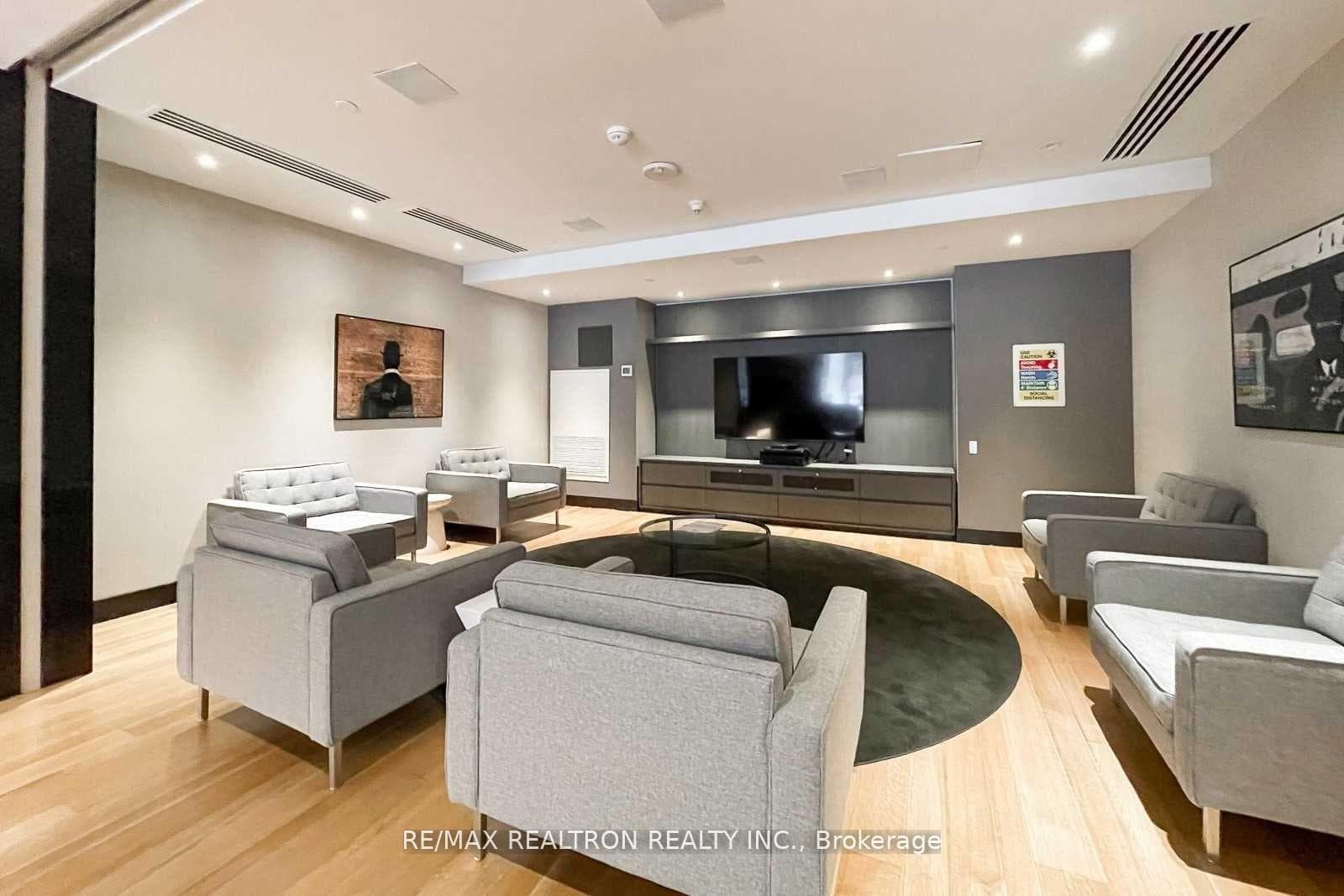 30 Roehampton Avenue Unit 315 photo 34