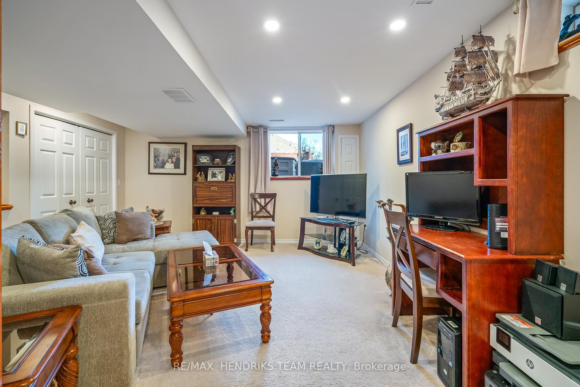 28 Elderberry Avenue photo 24