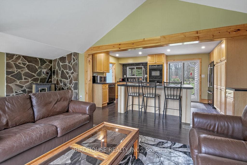 93 Colony Road photo 12