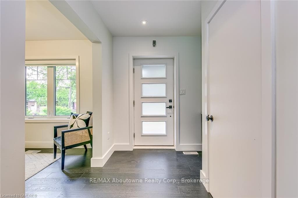 818 HAIG Road photo 10