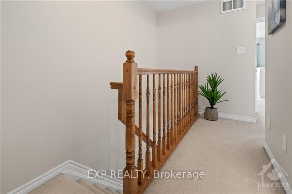 2090 MADRID Avenue photo 17