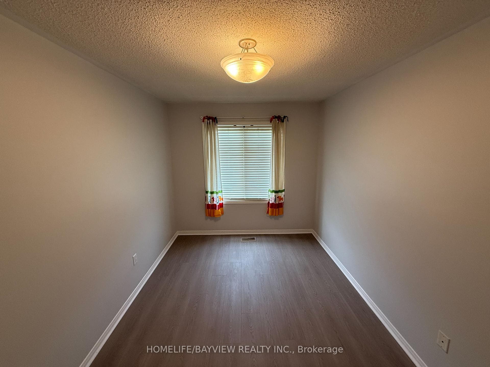 10 Selkirk Drive photo 21