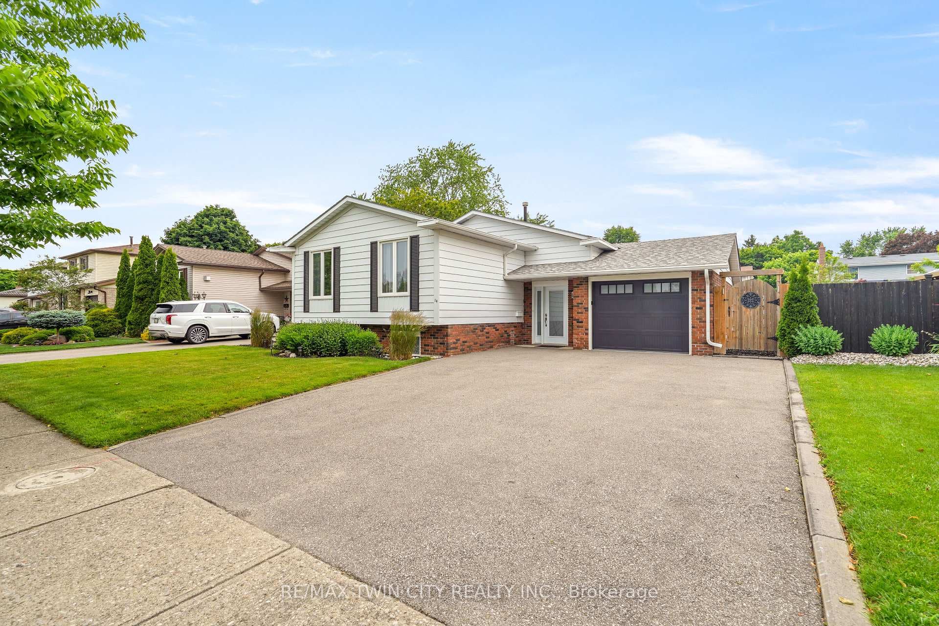 14 Nashua Drive photo 2