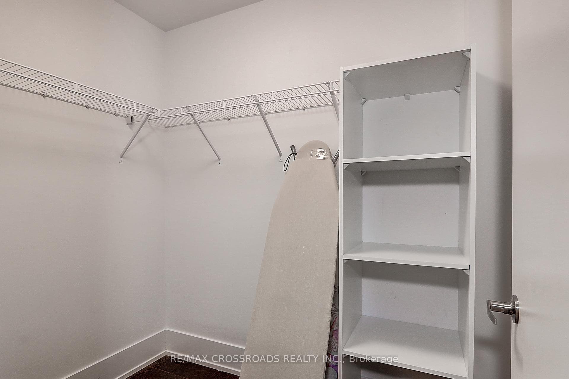 270 Davenport Road Unit Th18 photo 10