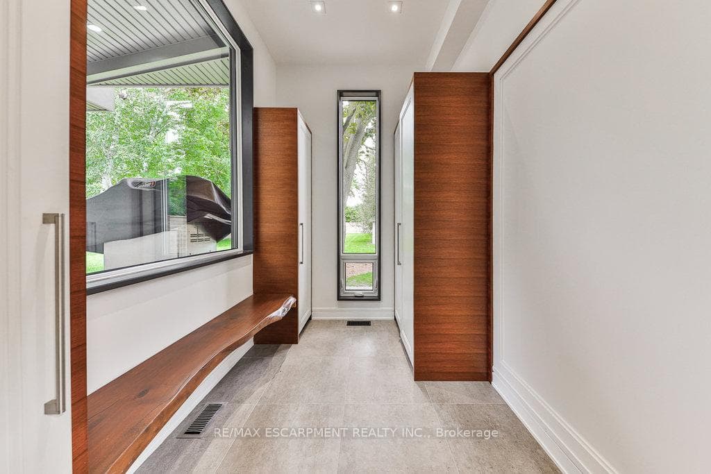 483 Bobolink Road photo 19