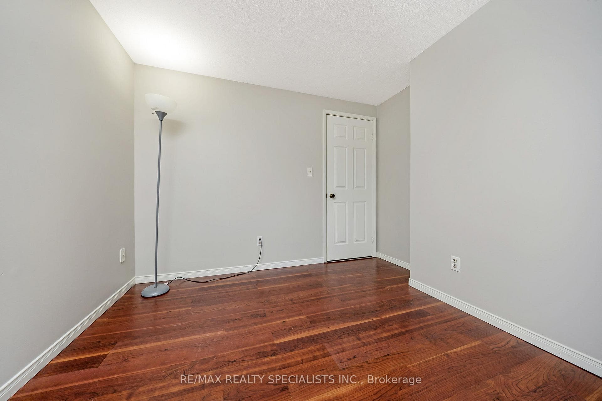538 Conway Court photo 26
