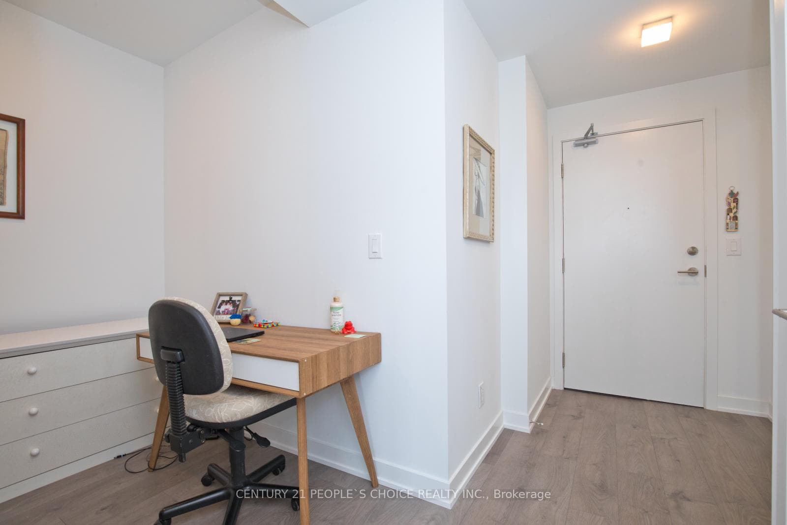 180 Veterans Drive Unit 302 photo 5